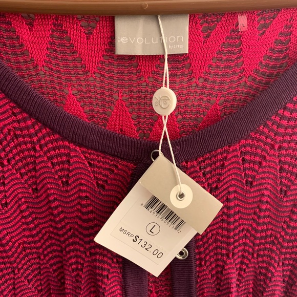 Evolution by Cyrus Sweater - Picture 2 of 5